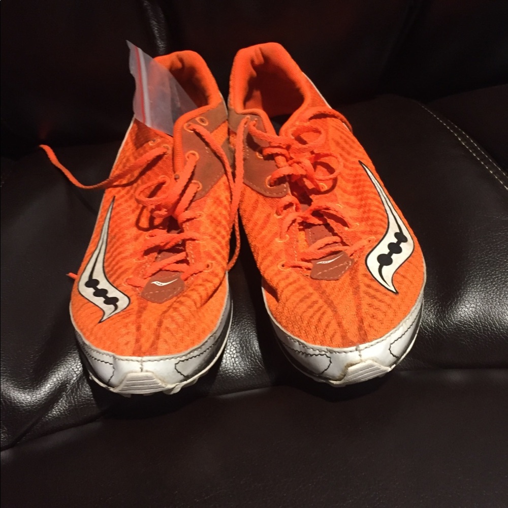 Saucony Track spikes